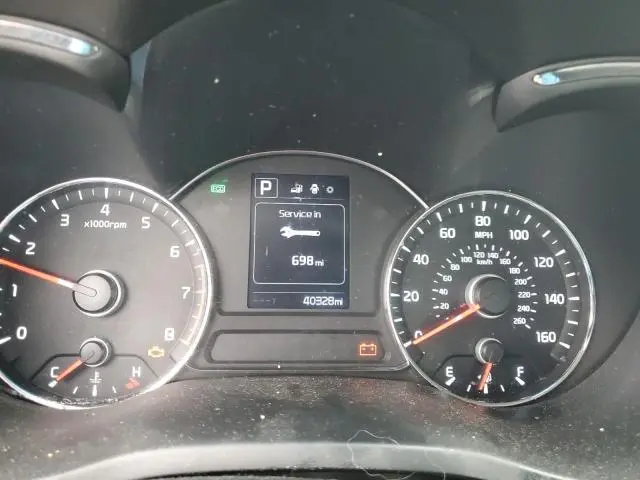 2017 KIA FORTE LX  