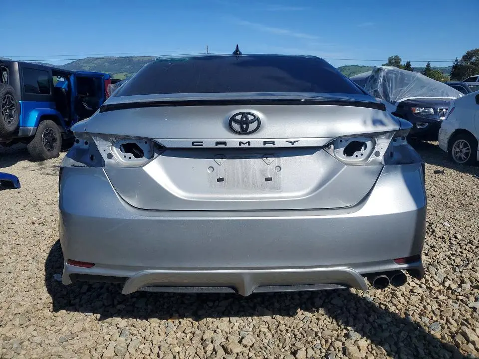 2022 TOYOTA CAMRY SE NIGHTSHADE  