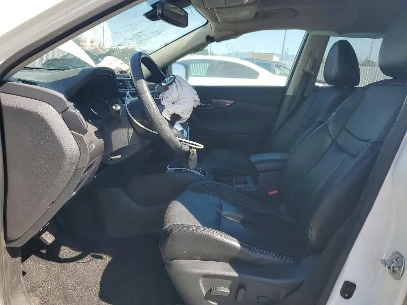 2017 NISSAN ROGUE SL  