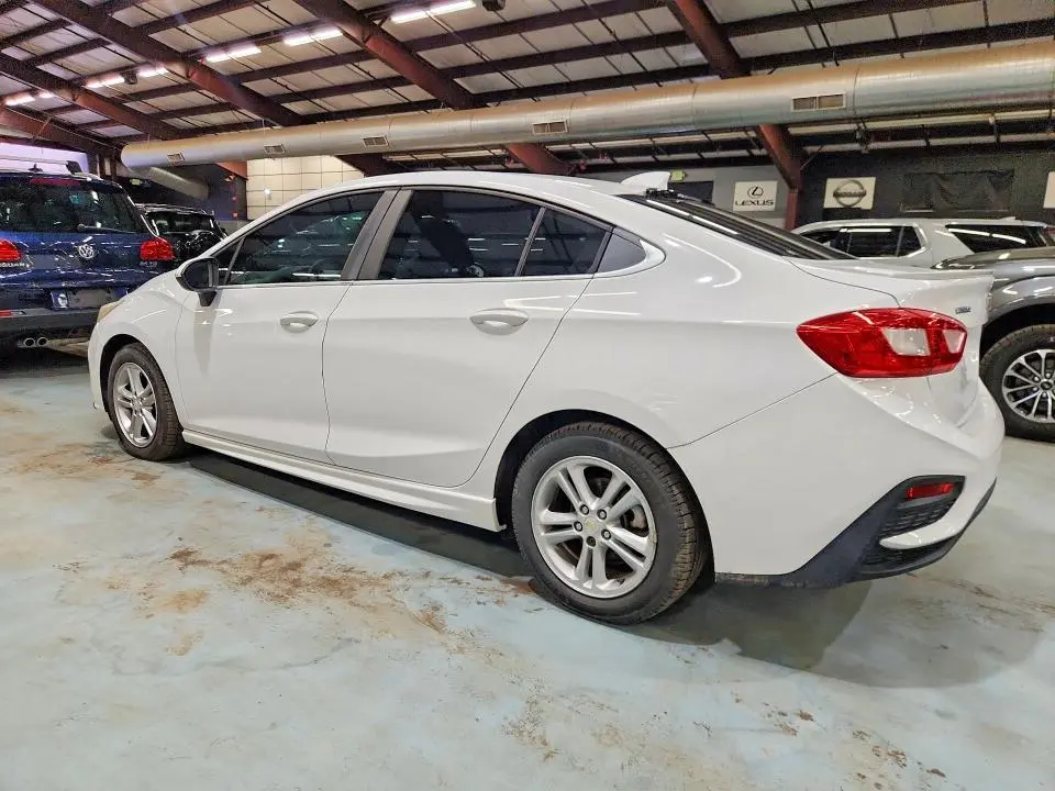 2016 CHEVROLET CRUZE LT  