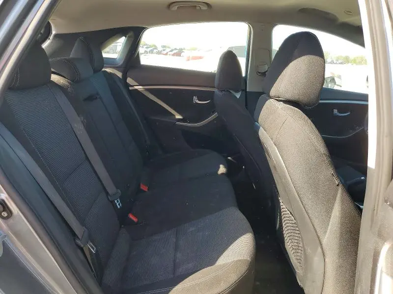 2016 HYUNDAI ELANTRA GT BASE  