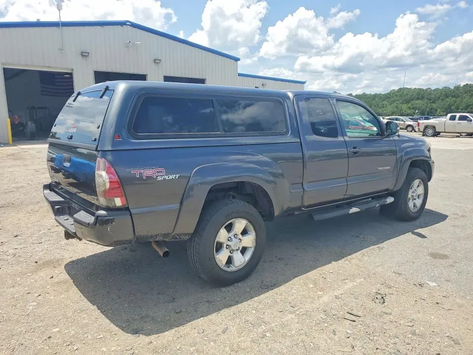 2012 TOYOTA TACOMA V6  