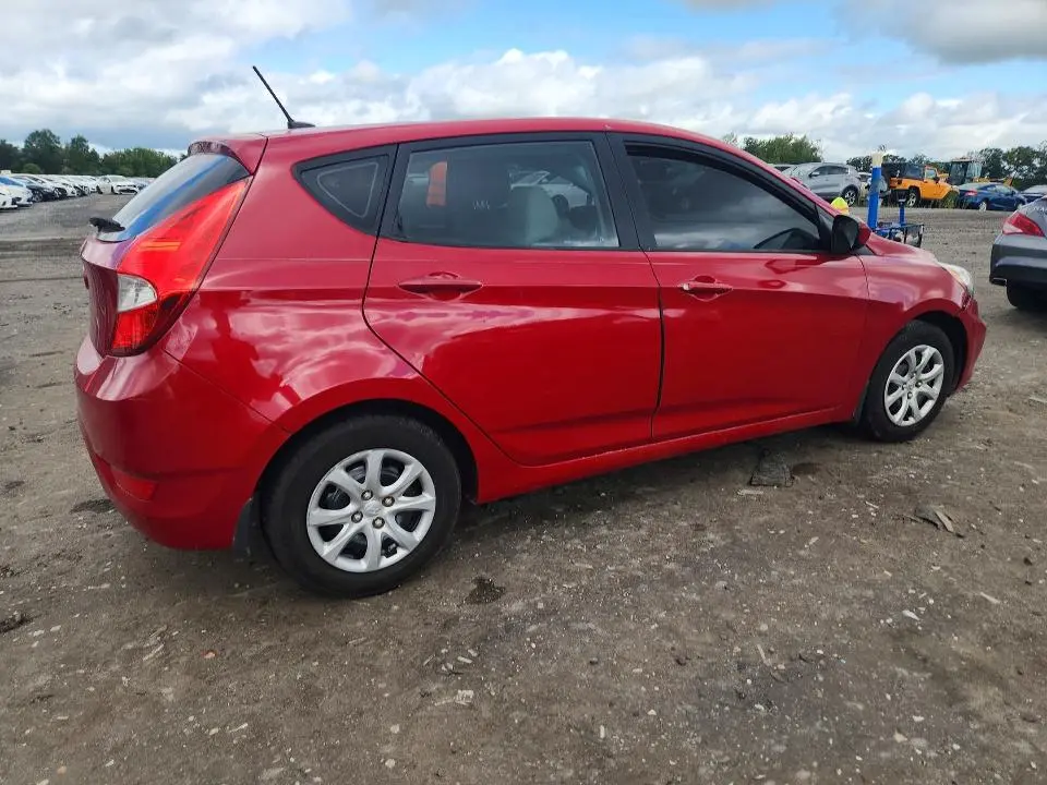 2013 HYUNDAI ACCENT GS  