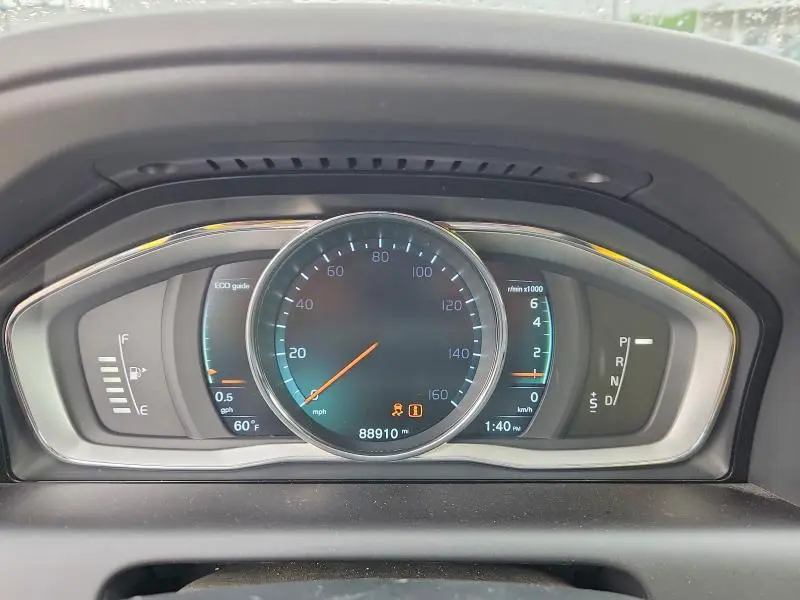 2016 VOLVO XC60 T5 PREMIER  