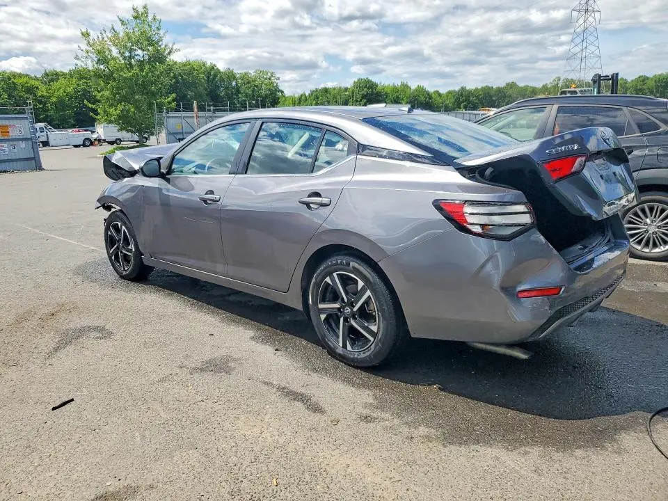 2025 NISSAN SENTRA SV  