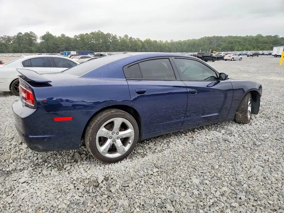 2013 DODGE CHARGER SXT  