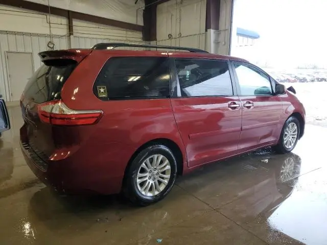2015 TOYOTA SIENNA XLE  
