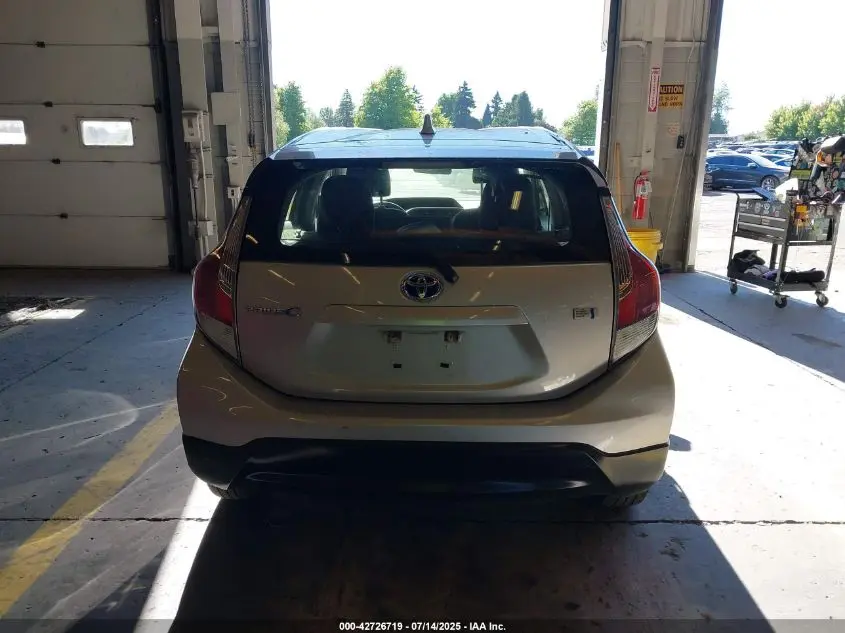 2017 TOYOTA PRIUS C TWO