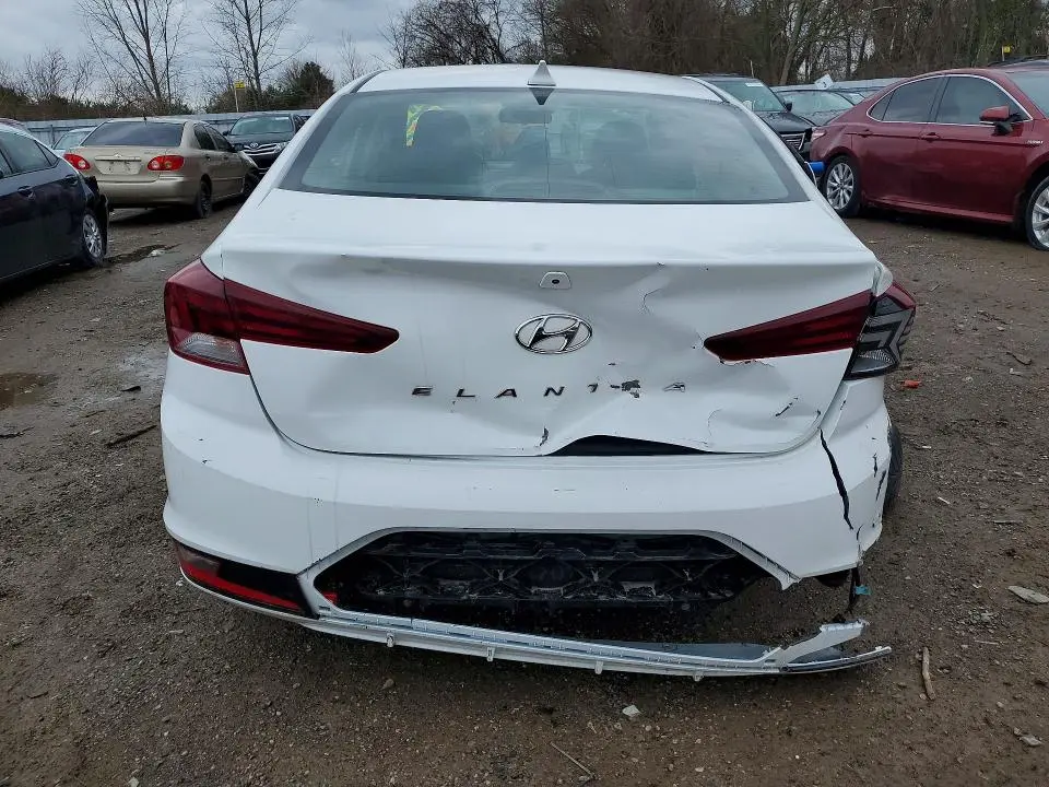 2020 HYUNDAI ELANTRA SEL  