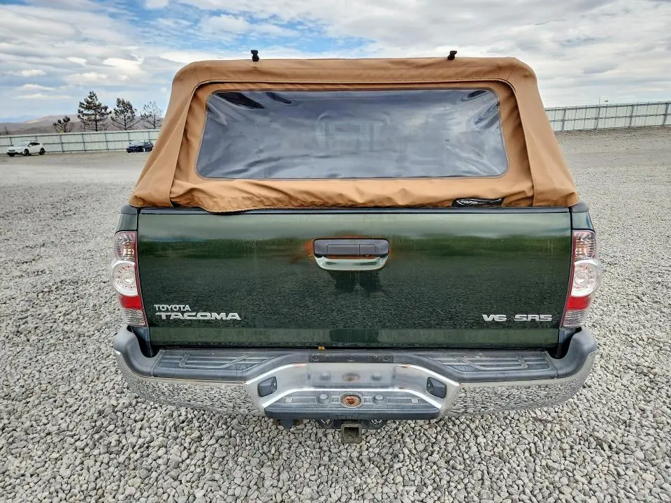 2012 TOYOTA TACOMA V6  