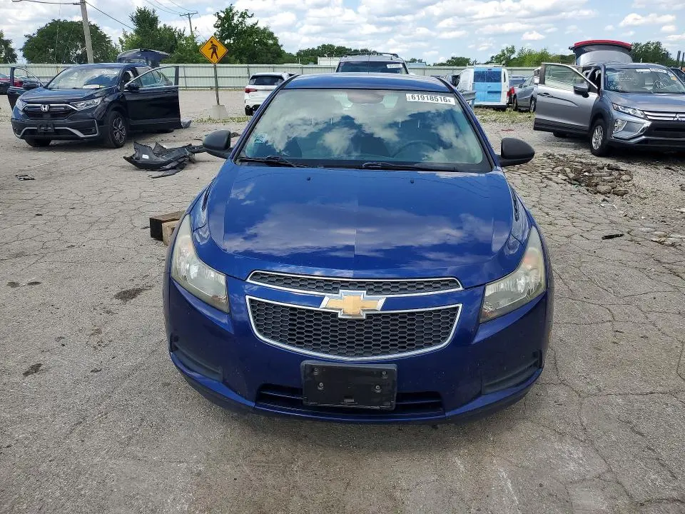 2013 CHEVROLET CRUZE LS  
