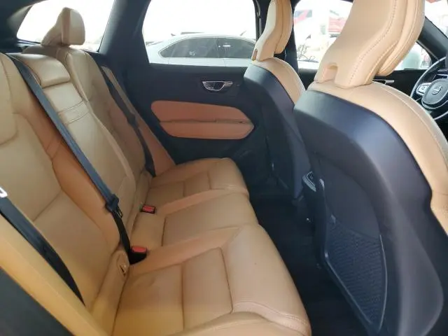 2021 VOLVO XC60 T5 INSCRIPTION  