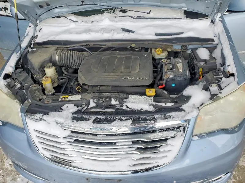 2013 CHRYSLER TOWN & COUNTRY TOURING  