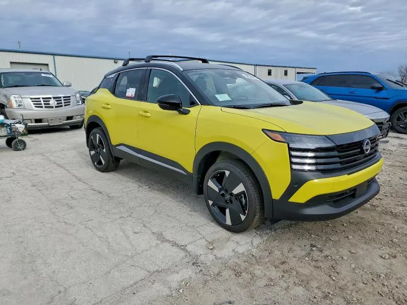 2026 NISSAN KICKS SR  