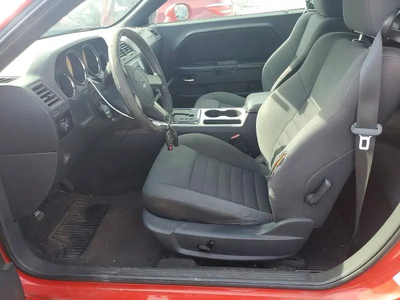 2010 DODGE CHALLENGER SE  