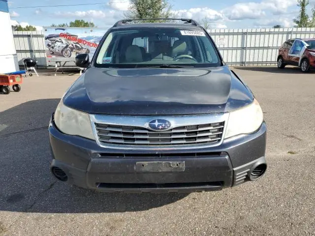 2010 SUBARU FORESTER XS  