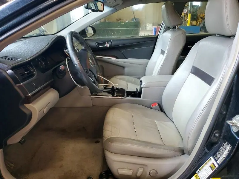 2014 TOYOTA CAMRY XLE  