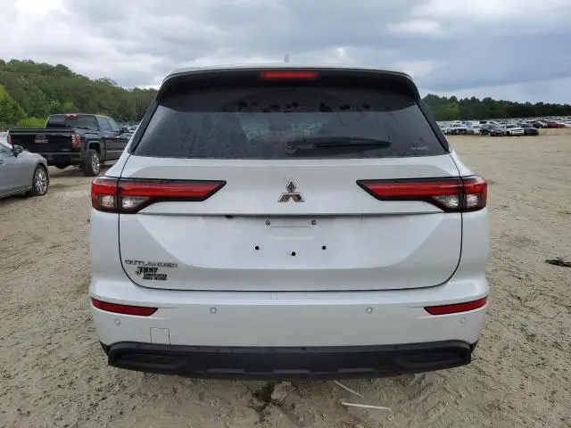 2023 MITSUBISHI OUTLANDER ES