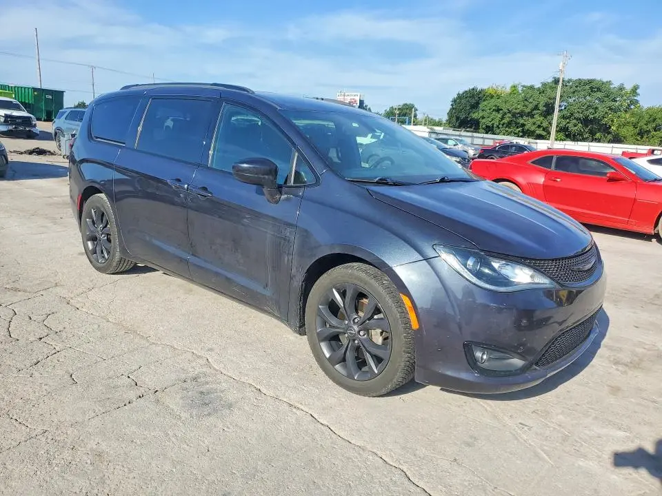 2020 CHRYSLER PACIFICA TOURING L PLUS  
