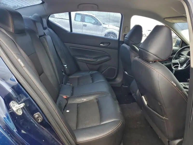 2021 NISSAN ALTIMA SR  