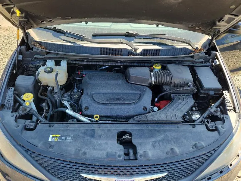 2019 CHRYSLER PACIFICA L  