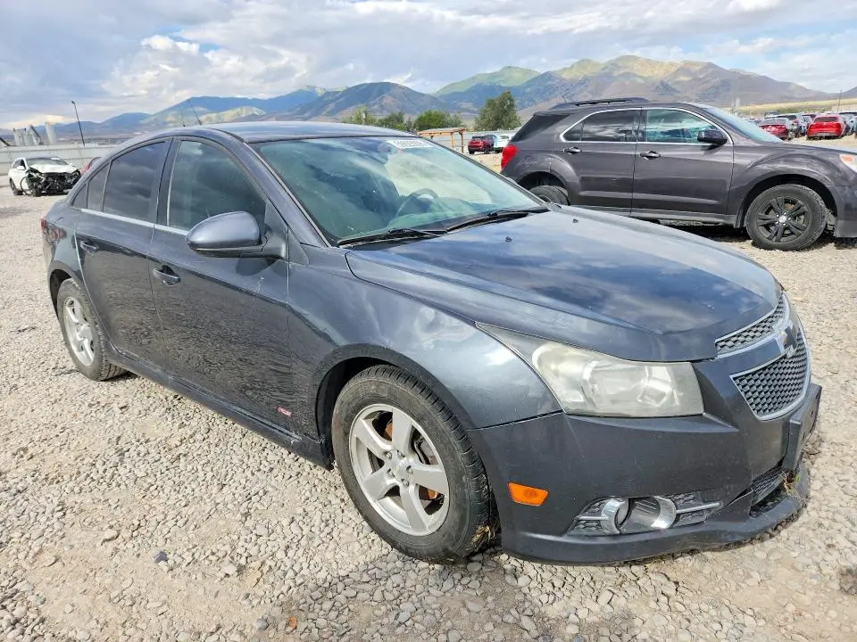 2013 CHEVROLET CRUZE LT  