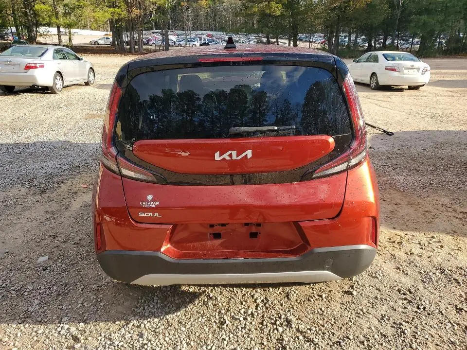 2023 KIA SOUL LX  
