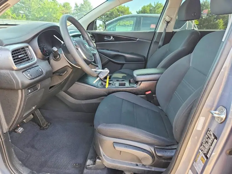 2020 KIA SORENTO S  