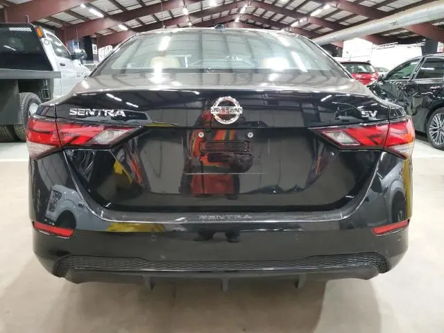 2022 NISSAN SENTRA SV  