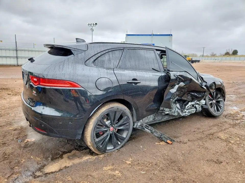 2018 JAGUAR F-PACE S  