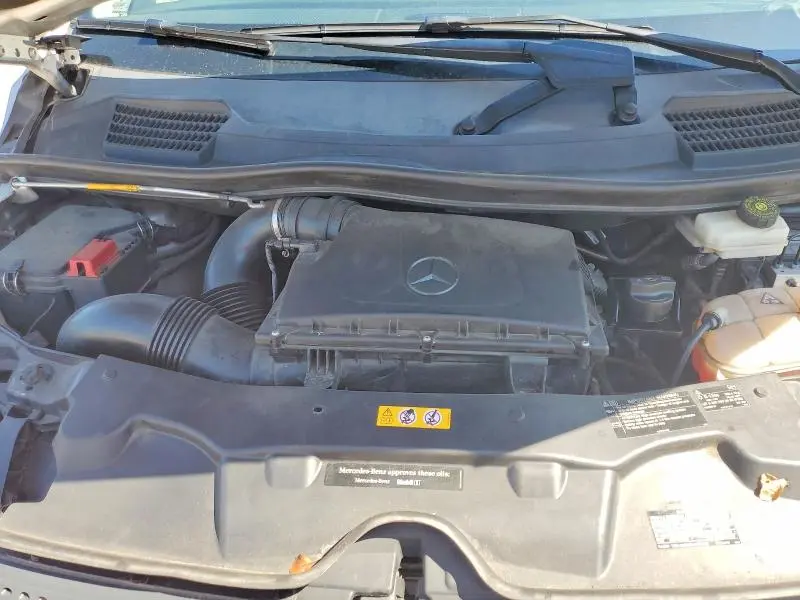 2019 MERCEDES-BENZ METRIS   