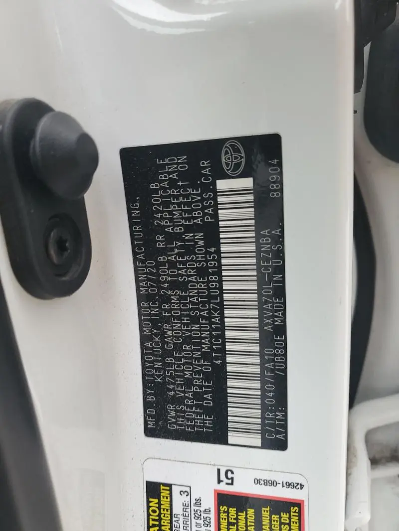 2020 TOYOTA CAMRY LE  