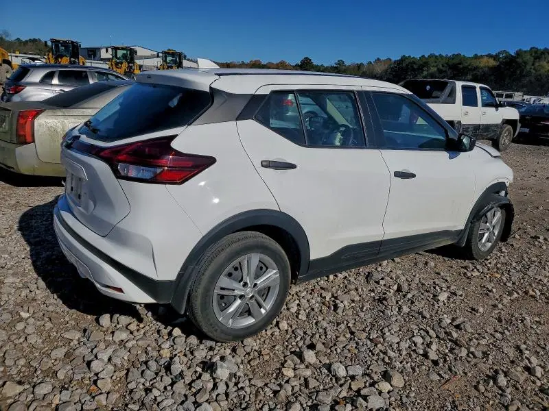 2023 NISSAN KICKS S  