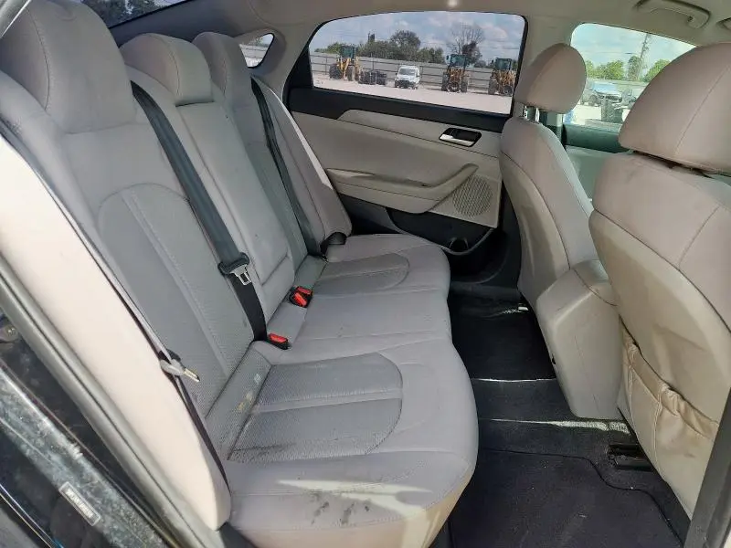 2018 HYUNDAI SONATA SE  