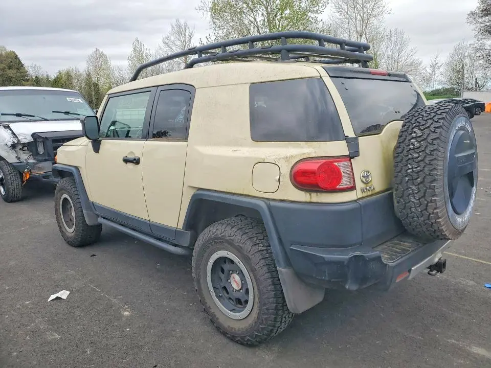 2010 TOYOTA FJ CRUISER BASE  