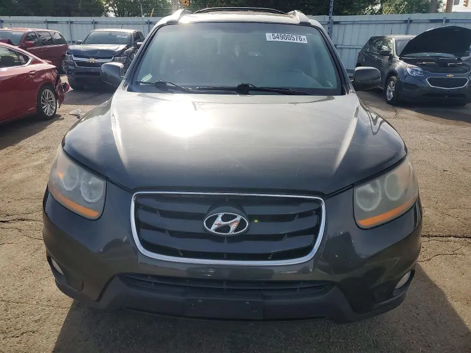 2010 HYUNDAI SANTA FE SE  
