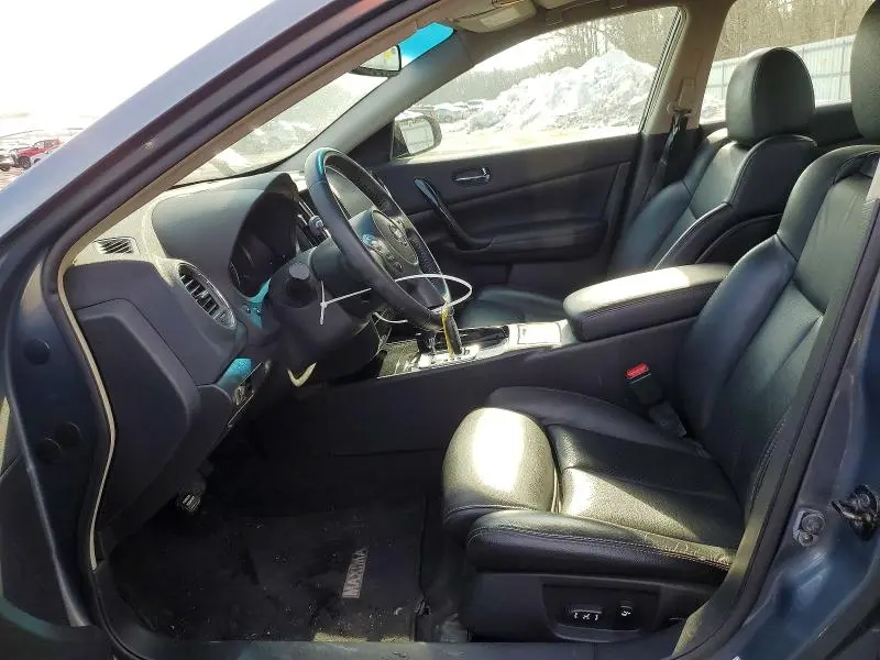 2010 NISSAN MAXIMA S  