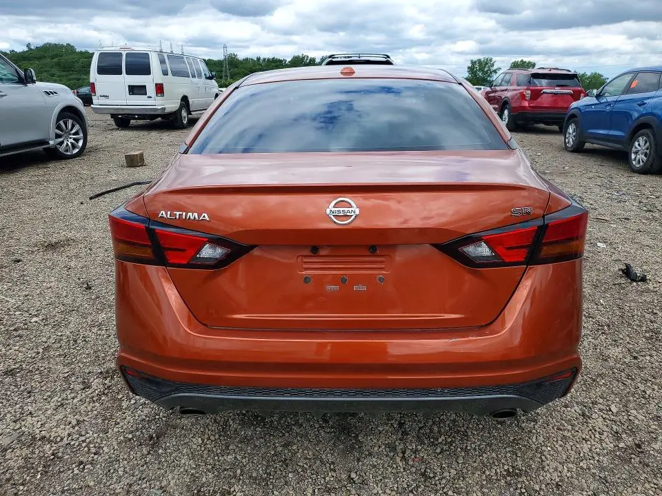 2019 NISSAN ALTIMA SR  