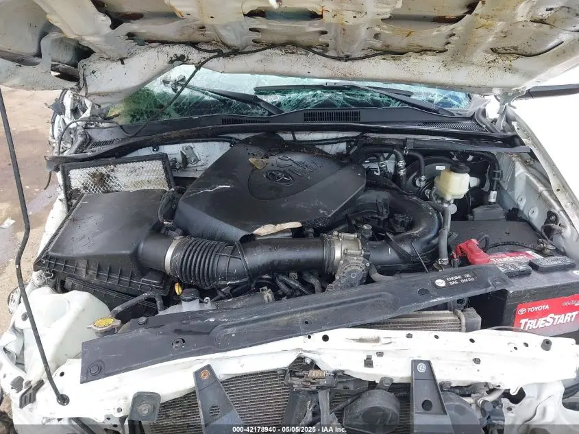 2016 TOYOTA TACOMA SR V6