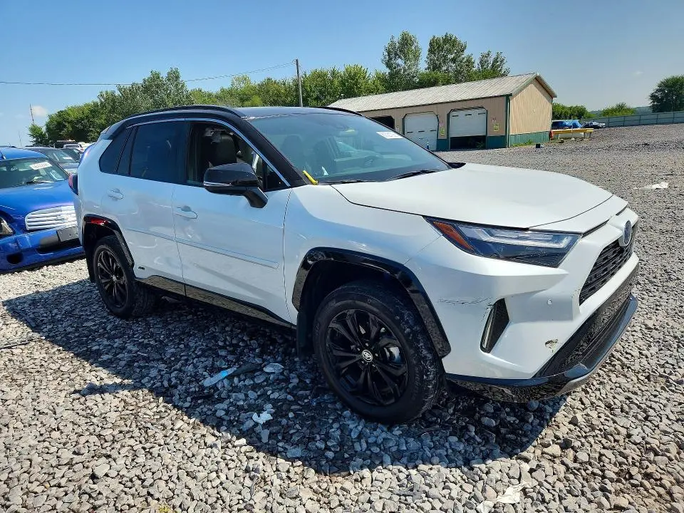 2024 TOYOTA RAV4 XSE  