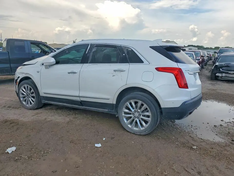 2019 CADILLAC XT5 LUXURY  