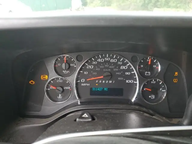 2011 CHEVROLET EXPRESS G2500   