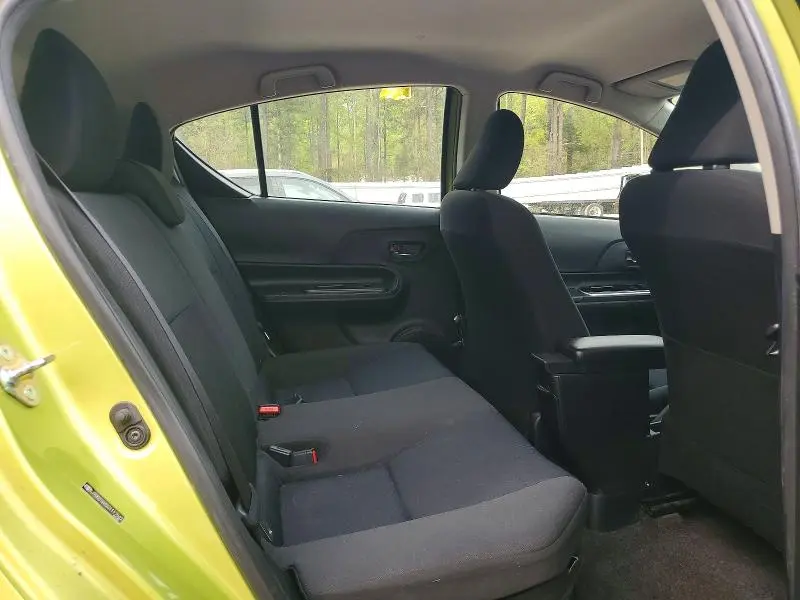 2016 TOYOTA PRIUS C TWO  