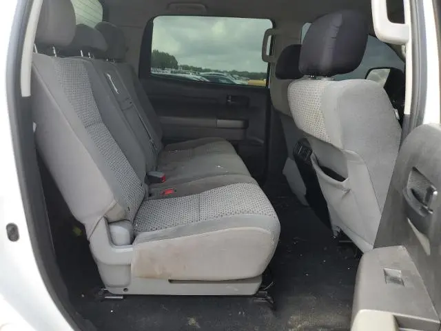 2013 TOYOTA TUNDRA CREWMAX SR5  