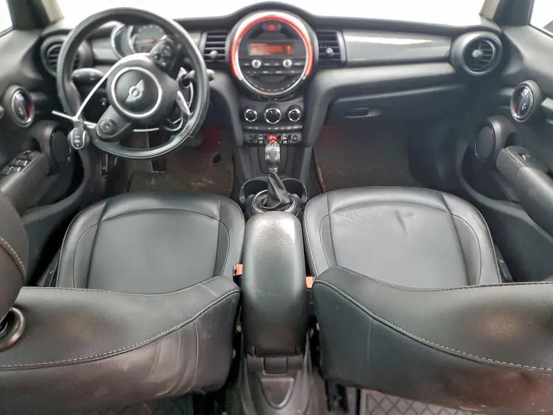 2016 MINI COOPER   