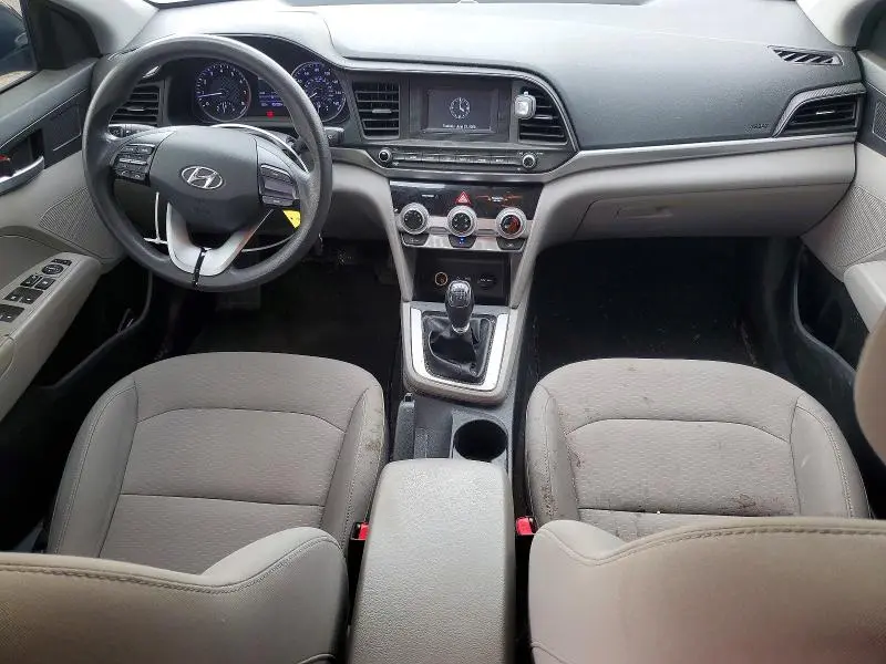 2019 HYUNDAI ELANTRA SE  