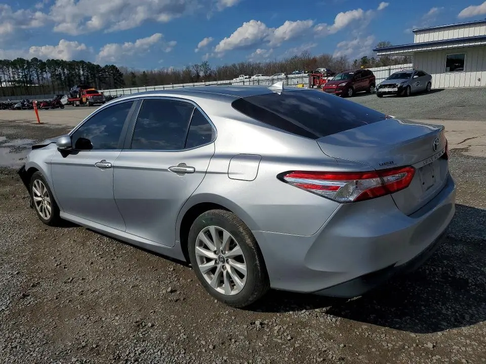 2020 TOYOTA CAMRY LE  