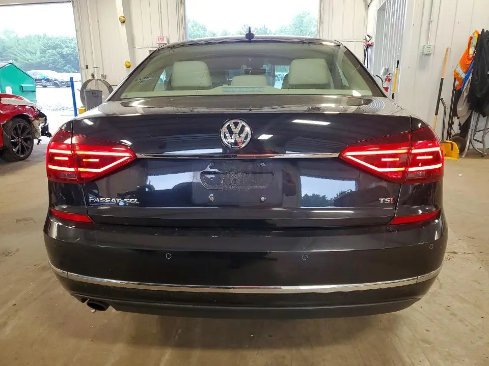 2017 VOLKSWAGEN PASSAT SEL PREMIUM  