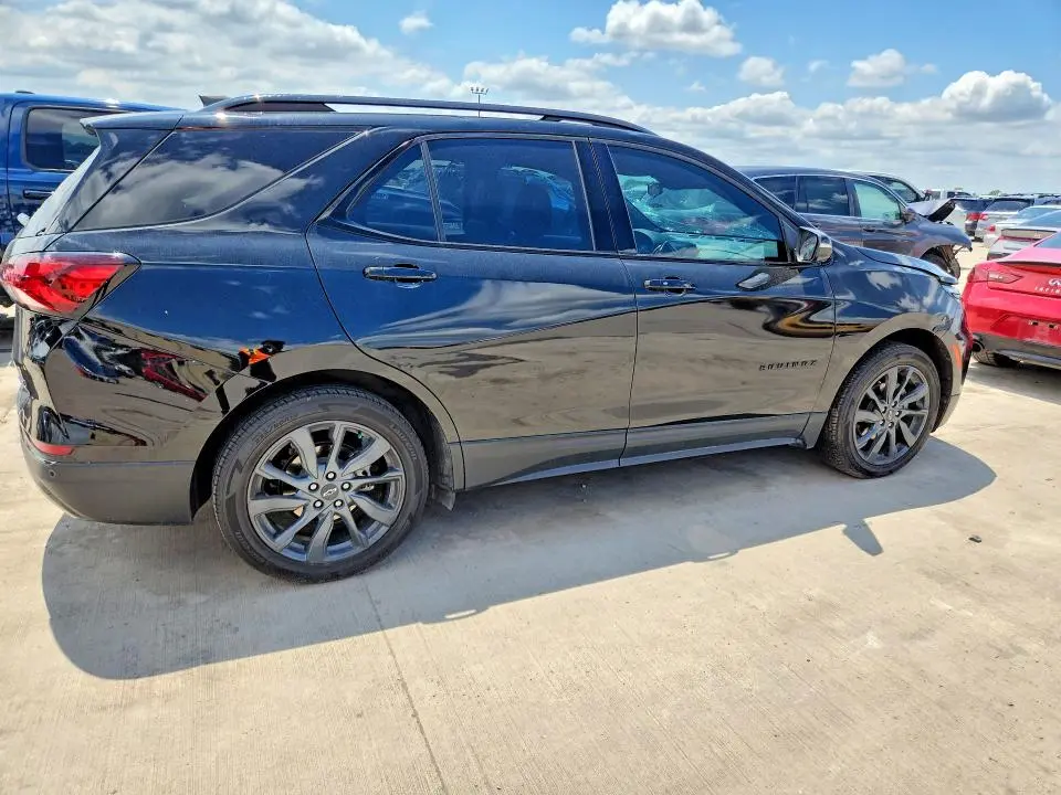 2022 CHEVROLET EQUINOX RS  