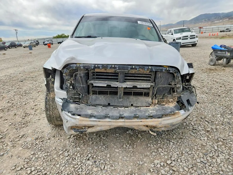 2015 RAM 1500 SLT  